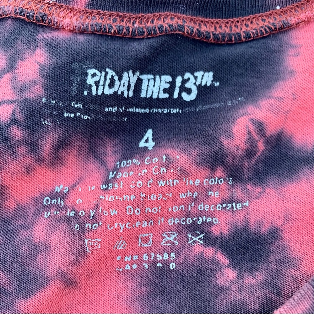 torrid Friday The 13th Crew Neck Tee Tie-Dye Red Black Horror Jason Vorhees Tee - Picture 5 of 16